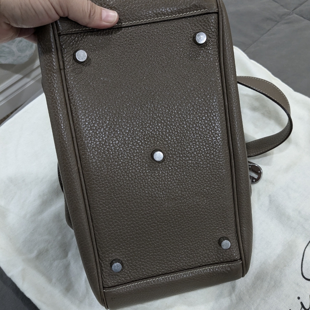 Elegant Brown Satchel Bag - Picture 8 of 16